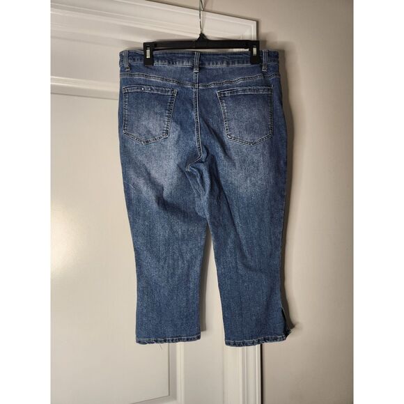 D. Jeans Women’s Capri Denim Pants – Size 14 - Picture 2 of 2